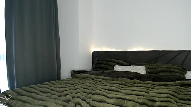 ElizabethAC online show from 02-09-26, 06:50