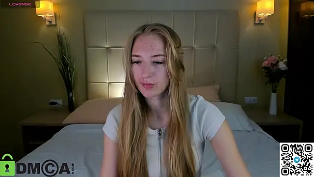 Snapshot of Stacy_River chatting on 09-29-25, 08:08 Stacy River online show from 09-29-25, 08:08