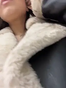 Chloe  Moon online show from 12-15-25, 02:10