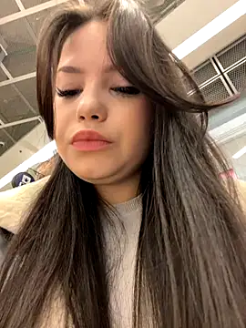 Chloe  Moon online show from 12-17-25, 02:23