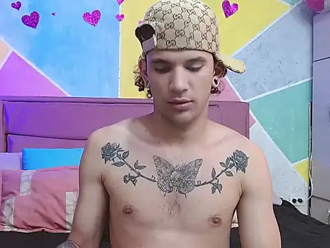 tylor boy online show from 09-17-25, 03:52