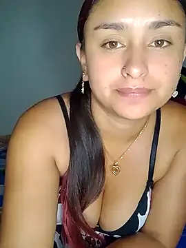 Snapshot of sariitha_sw chatting on 02-18-25, 02:16 sariitha sw online show from 02-18-25, 02:16