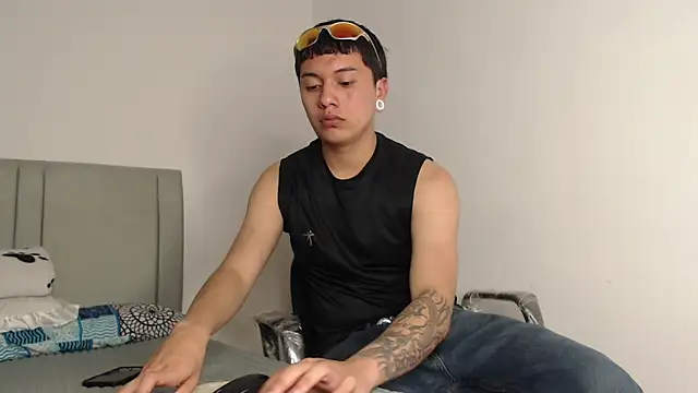 alex-lover online show from 02-15-26, 04:31