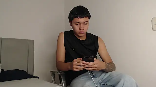 alex-lover online show from 04-10-26, 03:12