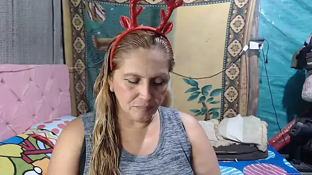 mom son dirty online show from 12-22-25, 11:02