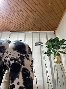 Milff parkerrr online show from 03-07-25, 08:55