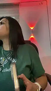 Milff parkerrr online show from 12-22-25, 10:29