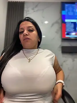Snapshot of Milff_parkerrr chatting on 07-02-26, 03:23 Milff parkerrr online show from 07-02-26, 03:23