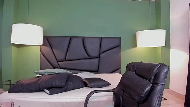 Snapshot of Matthew_Dixonn chatting on 01-17-25, 11:29 Matthew Dixonn online show from 01-17-25, 11:29