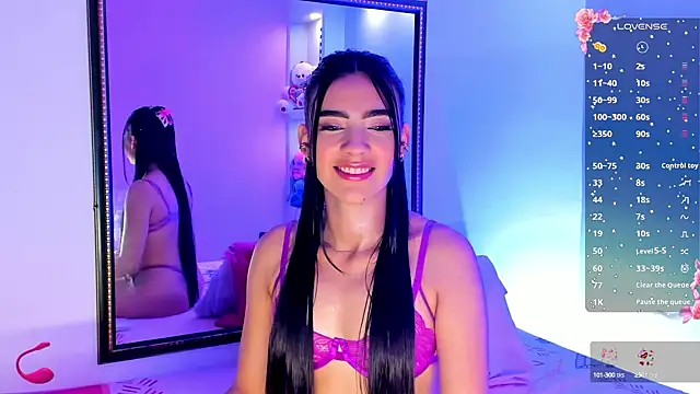 Snapshot of IsaValencia chatting on 01-20-25, 01:42 IsaValencia online show from 01-20-25, 01:42