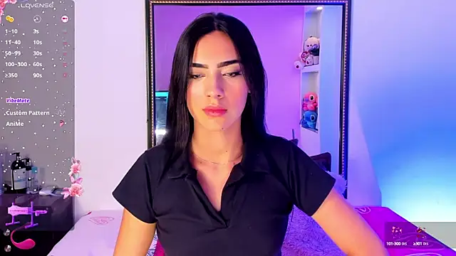 Snapshot of IsaValencia chatting on 01-24-25, 10:41 IsaValencia online show from 01-24-25, 10:41