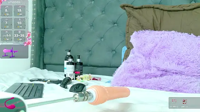 Snapshot of IsaValencia chatting on 02-13-25, 02:34 IsaValencia online show from 02-13-25, 02:34