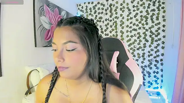 Snapshot of daren_paulina chatting on 03-05-25, 11:16 daren paulina online show from 03-05-25, 11:16