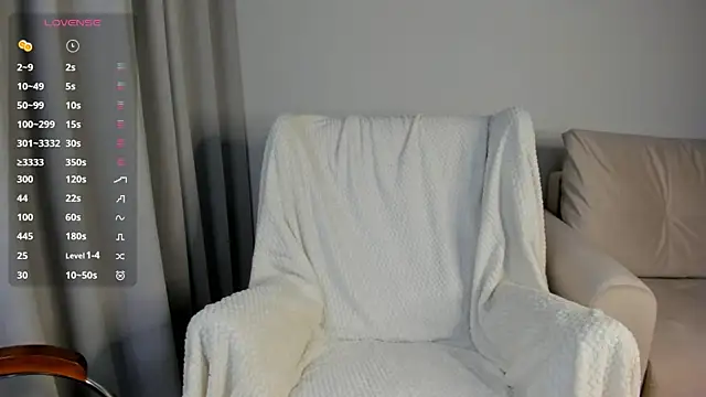 Snapshot of Butterflys1268 chatting on 12-05-25, 04:03 Butterflys1268 online show from 12-05-25, 04:03