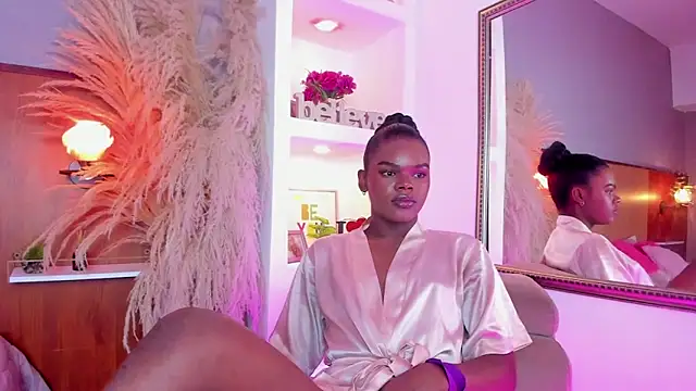 CamiEstrada online show from 02-01-25, 08:58