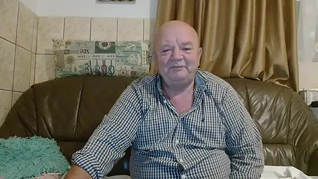 fullballs6 online show from 10-03-25, 01:57