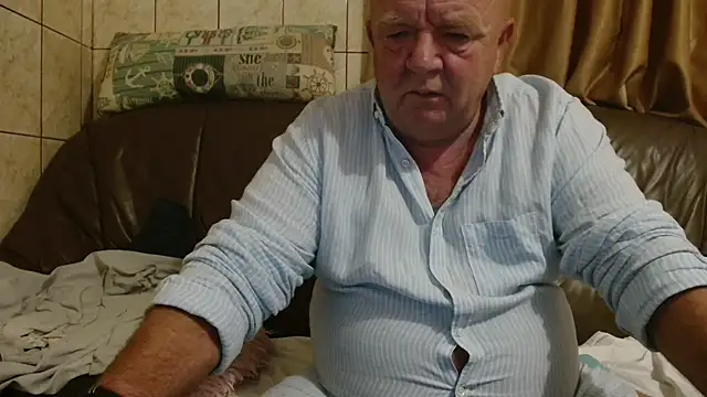 fullballs6 online show from 10-14-25, 02:23