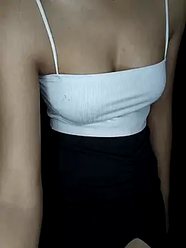 Snapshot of simrann_69 chatting on 12-06-24, 07:34 simrann 69 online show from 12-06-24, 07:34