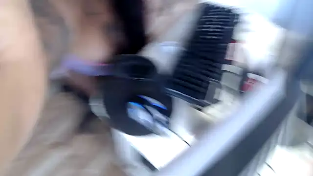 naomi h1 online show from 02-18-26, 07:32