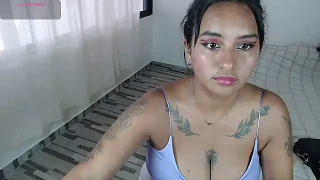 naomi h1 online show from 06-19-26, 09:07