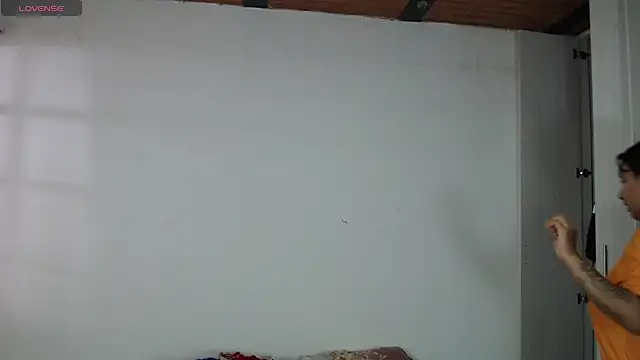 naomi h1 online show from 06-23-26, 08:40