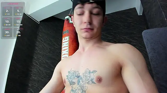 leonardsmith01 online show from 01-02-25, 08:57