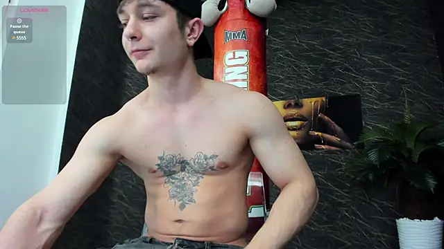 leonardsmith01 online show from 01-05-25, 08:31