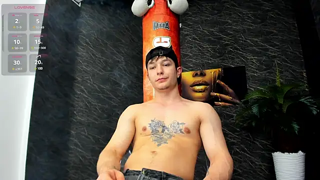 leonardsmith01 online show from 01-05-25, 11:33