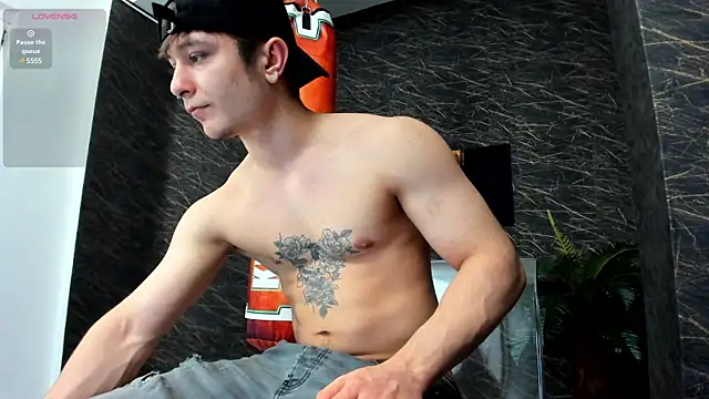 leonardsmith01 online show from 01-14-25, 08:26