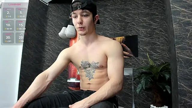 leonardsmith01 online show from 01-19-25, 08:41