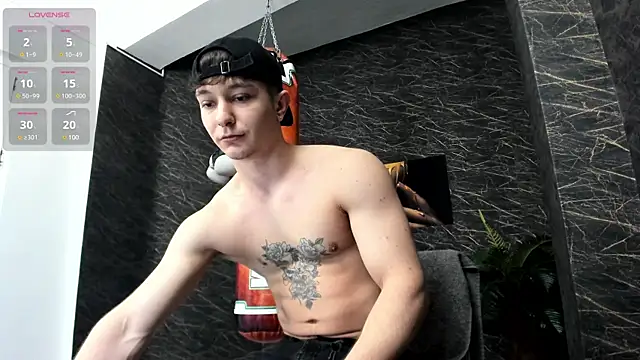 leonardsmith01 online show from 01-28-25, 08:36