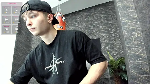 leonardsmith01 online show from 01-30-25, 08:42