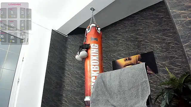 leonardsmith01 online show from 02-01-25, 02:47