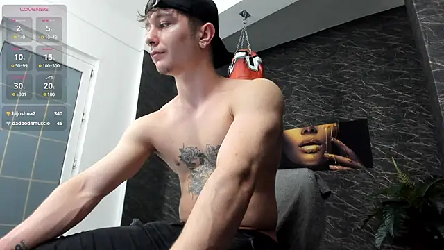 leonardsmith01 online show from 02-06-25, 03:06