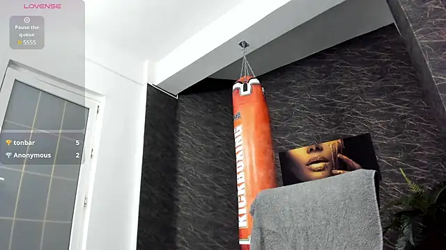 leonardsmith01 online show from 03-04-25, 02:38