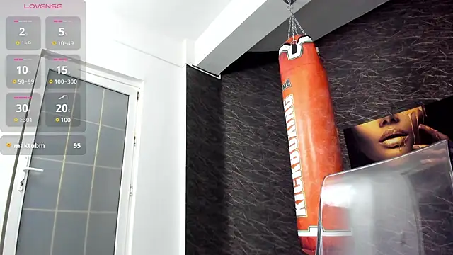 leonardsmith01 online show from 03-04-25, 11:43