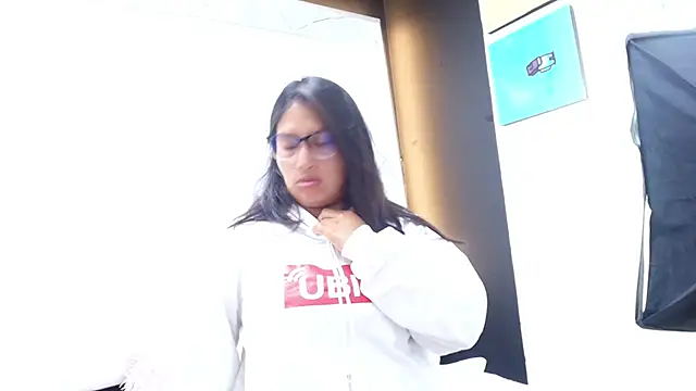 Snapshot of Miaa_Smiith_ chatting on 06-19-26, 03:44 Miaa Smiith online show from 06-19-26, 03:44
