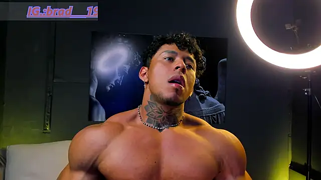 bradley smith online show from 02-07-26, 01:42