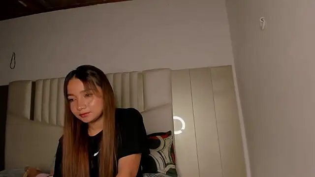 queen angelique online show from 11-23-25, 01:16