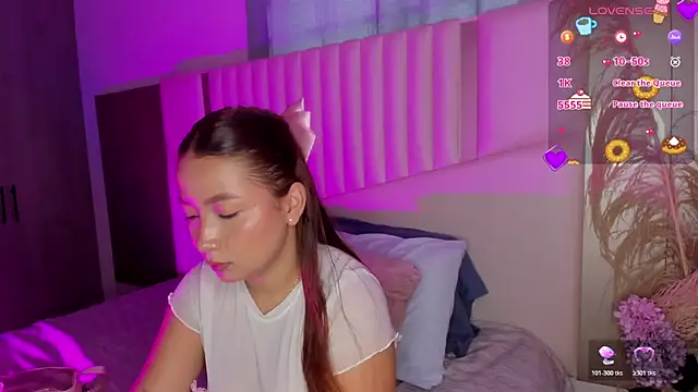 queen angelique online show from 07-26-26, 10:49