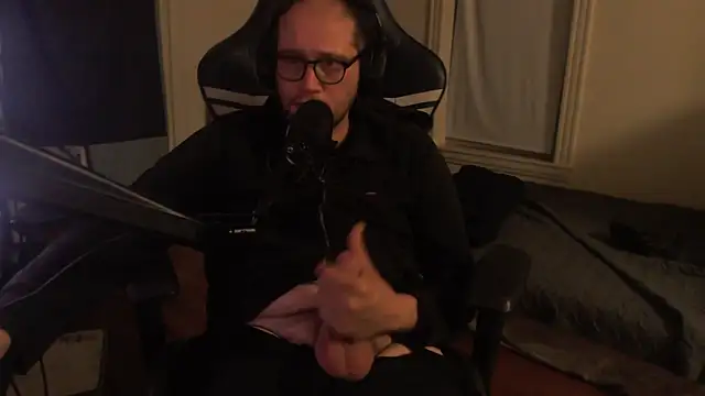 chicostick413 online show from 09-27-25, 01:43