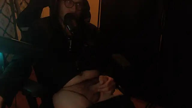 chicostick413 online show from 04-13-26, 03:23