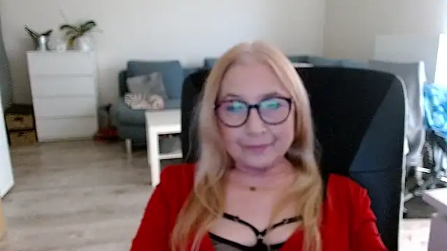 sofia xkiss online show from 12-13-24, 11:02