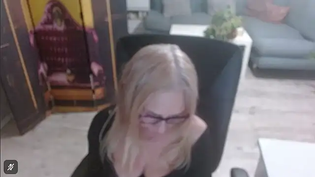 sofia xkiss online show from 02-05-26, 02:54