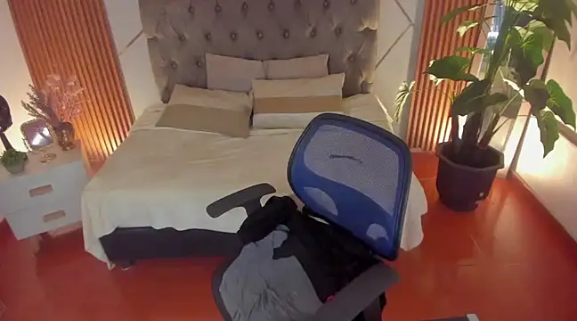 Snapshot of SofiaGomez420 chatting on 01-17-25, 11:06 SofiaGomez420 online show from 01-17-25, 11:06