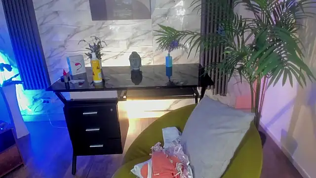 Snapshot of SofiaGomez420 chatting on 02-08-25, 12:50 SofiaGomez420 online show from 02-08-25, 12:50