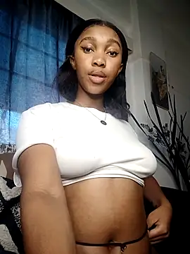 Shria107 online show from 11-21-25, 03:22