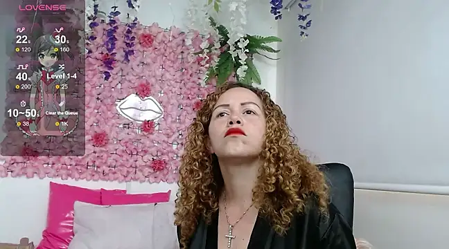 BLONDE SEXYHOT online show from 02-20-25, 06:02