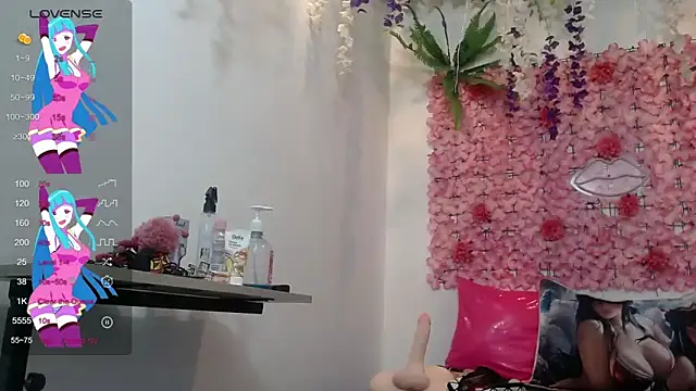 BLONDE SEXYHOT online show from 03-13-25, 09:32