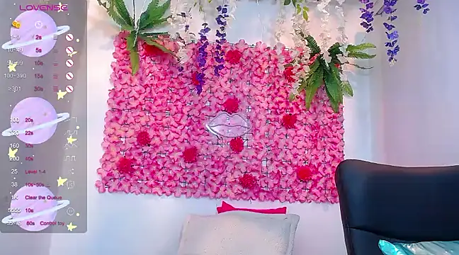 BLONDE SEXYHOT online show from 03-22-25, 12:46